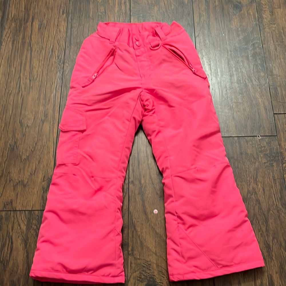 Girls snow pants pink. Size 5/6